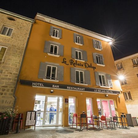 Готель Le Relais Delys Saint-Remy-sur-Durolle Екстер'єр фото